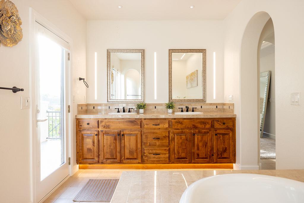 Detail Gallery Image 20 of 38 For 2953 Pebble Beach Cir, Fairfield,  CA 94534 - 5 Beds | 3/1 Baths