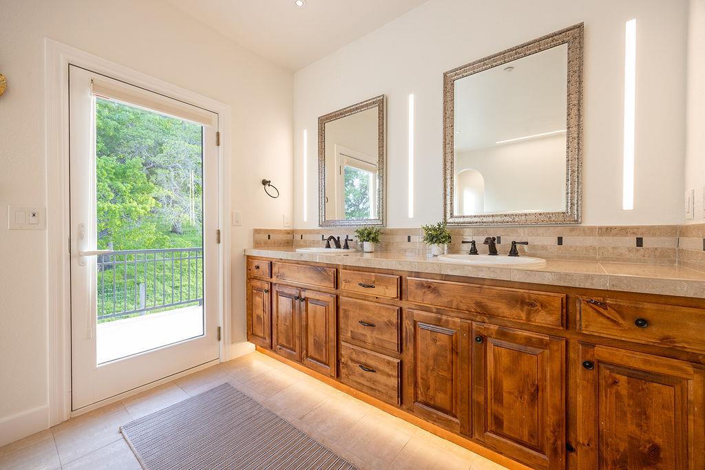 Detail Gallery Image 21 of 38 For 2953 Pebble Beach Cir, Fairfield,  CA 94534 - 5 Beds | 3/1 Baths