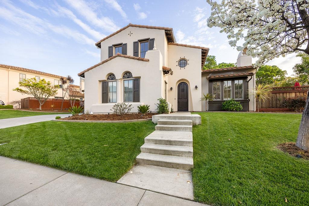 Detail Gallery Image 3 of 38 For 2953 Pebble Beach Cir, Fairfield,  CA 94534 - 5 Beds | 3/1 Baths
