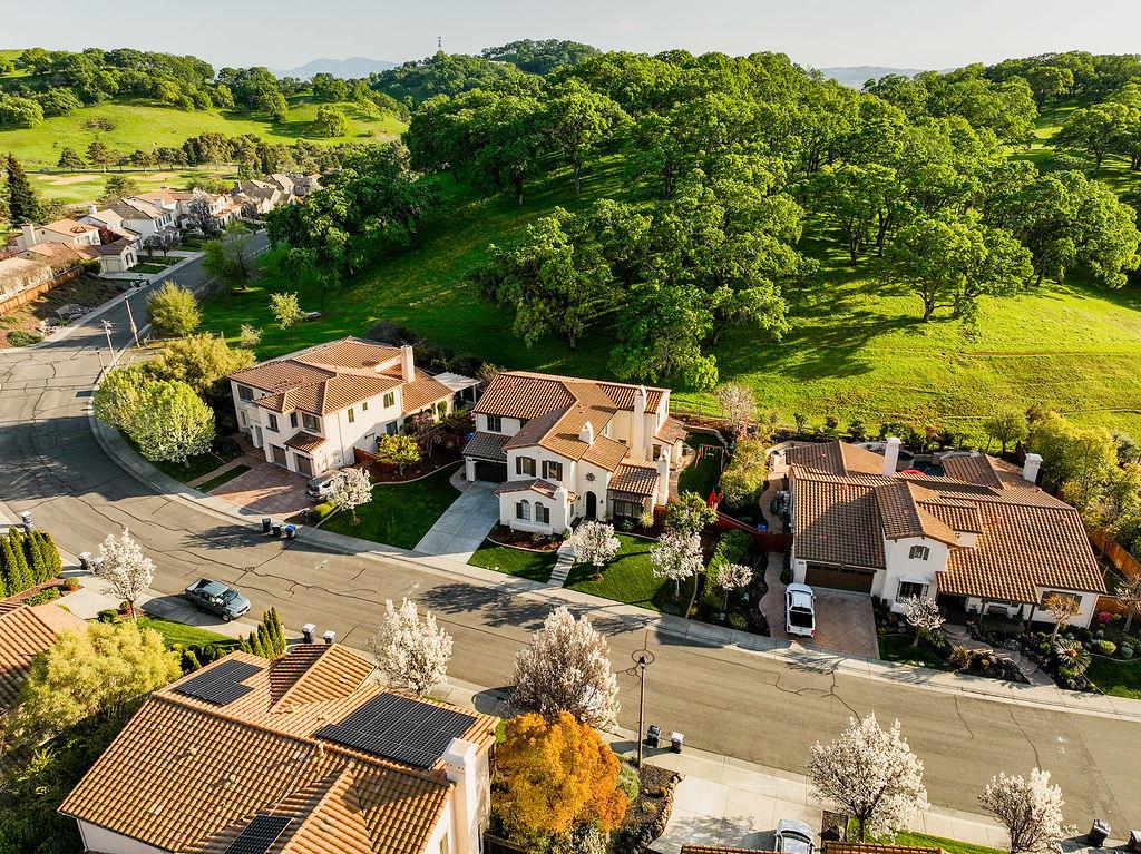 Detail Gallery Image 37 of 38 For 2953 Pebble Beach Cir, Fairfield,  CA 94534 - 5 Beds | 3/1 Baths