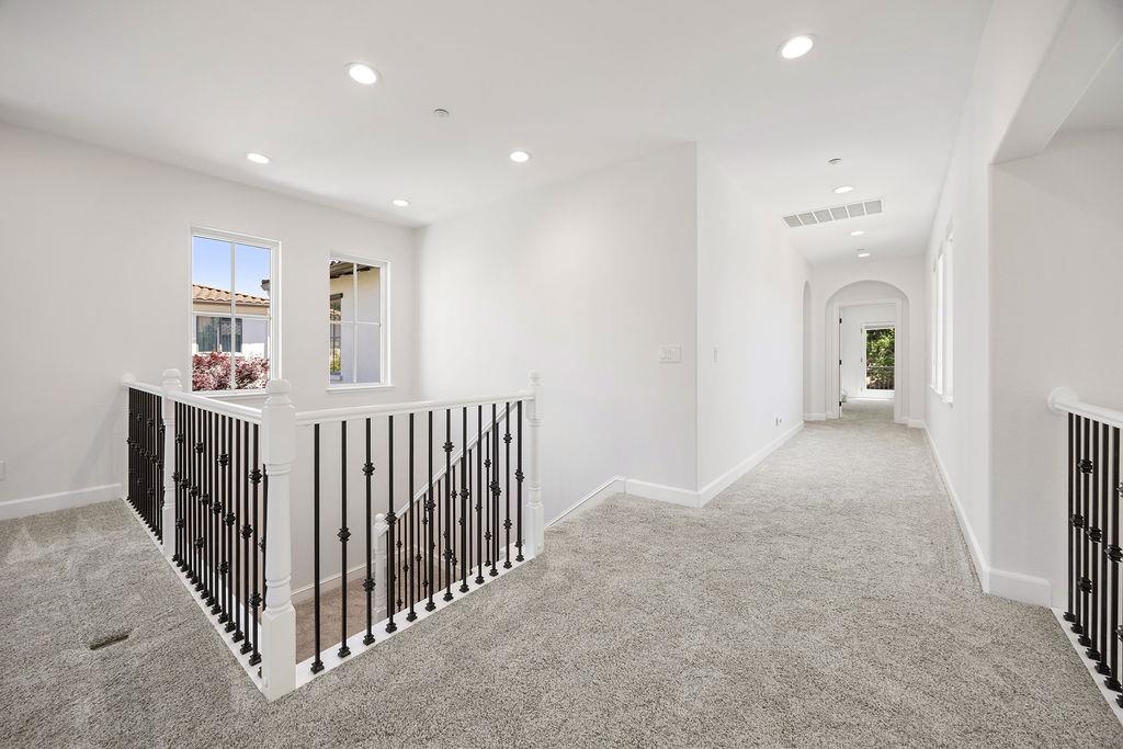 Detail Gallery Image 42 of 90 For 2953 Pebble Beach Cir, Fairfield,  CA 94534 - 5 Beds | 3/1 Baths