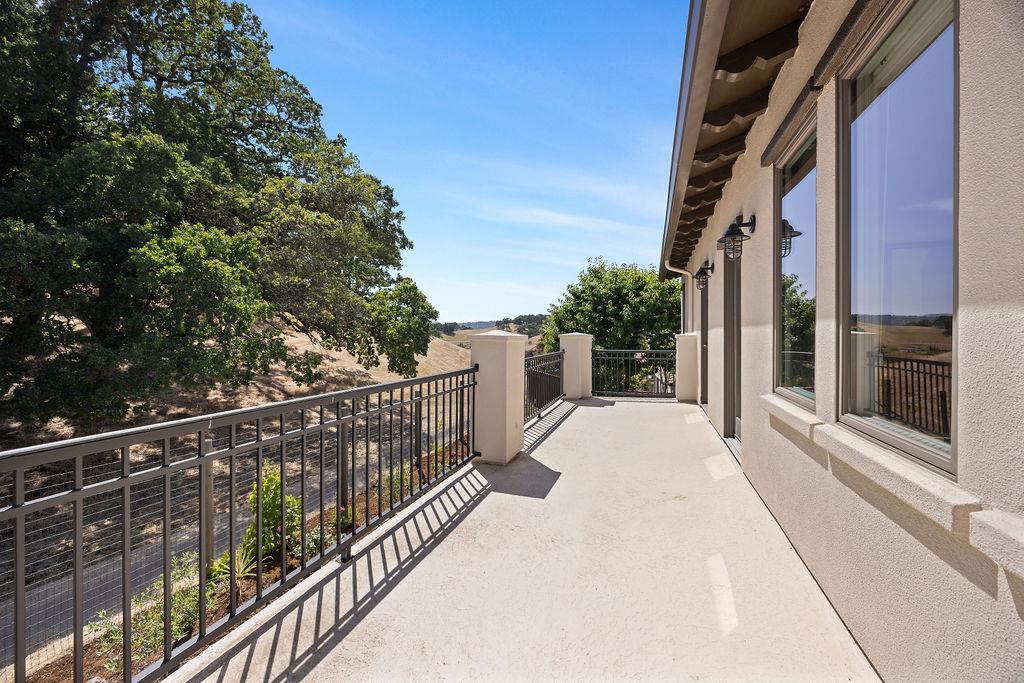 Detail Gallery Image 55 of 90 For 2953 Pebble Beach Cir, Fairfield,  CA 94534 - 5 Beds | 3/1 Baths