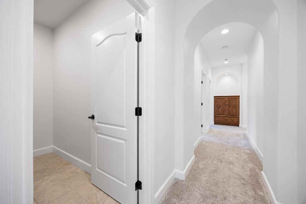 Detail Gallery Image 56 of 90 For 2953 Pebble Beach Cir, Fairfield,  CA 94534 - 5 Beds | 3/1 Baths