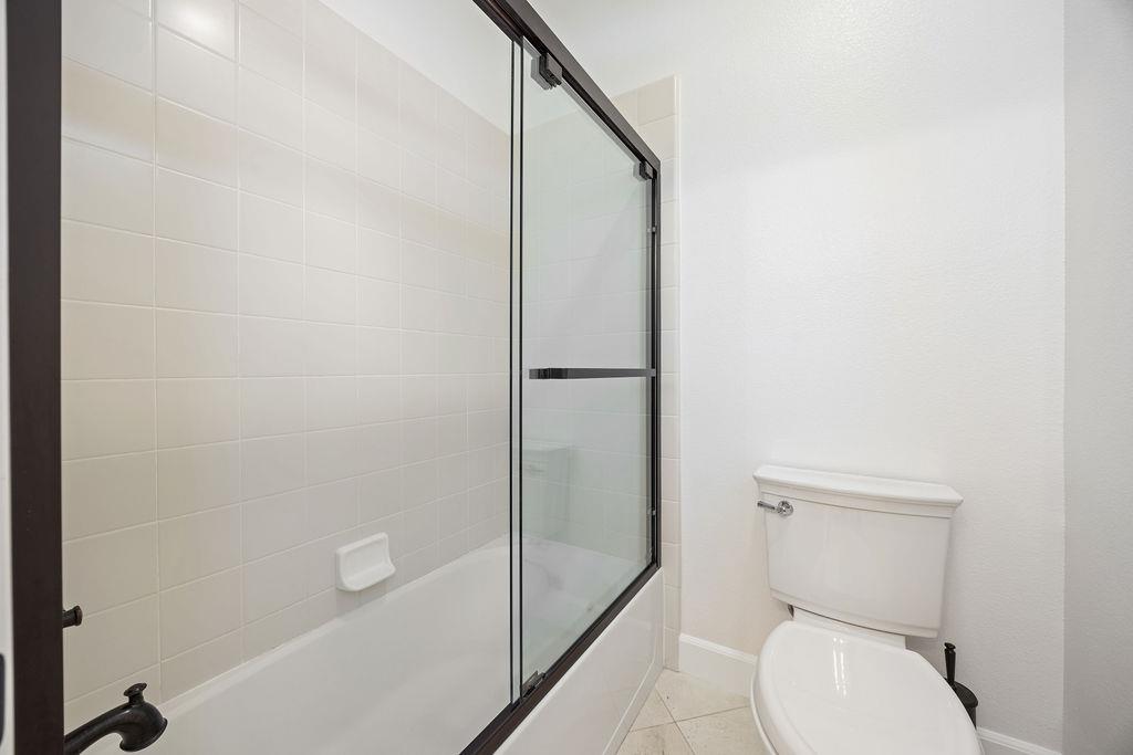Detail Gallery Image 63 of 90 For 2953 Pebble Beach Cir, Fairfield,  CA 94534 - 5 Beds | 3/1 Baths