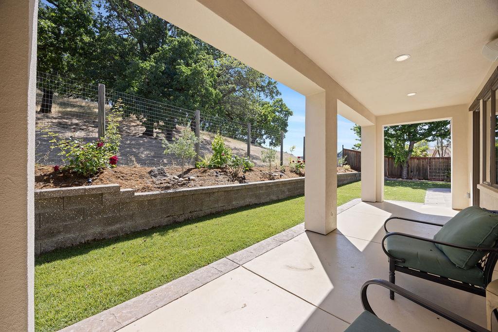 Detail Gallery Image 71 of 90 For 2953 Pebble Beach Cir, Fairfield,  CA 94534 - 5 Beds | 3/1 Baths