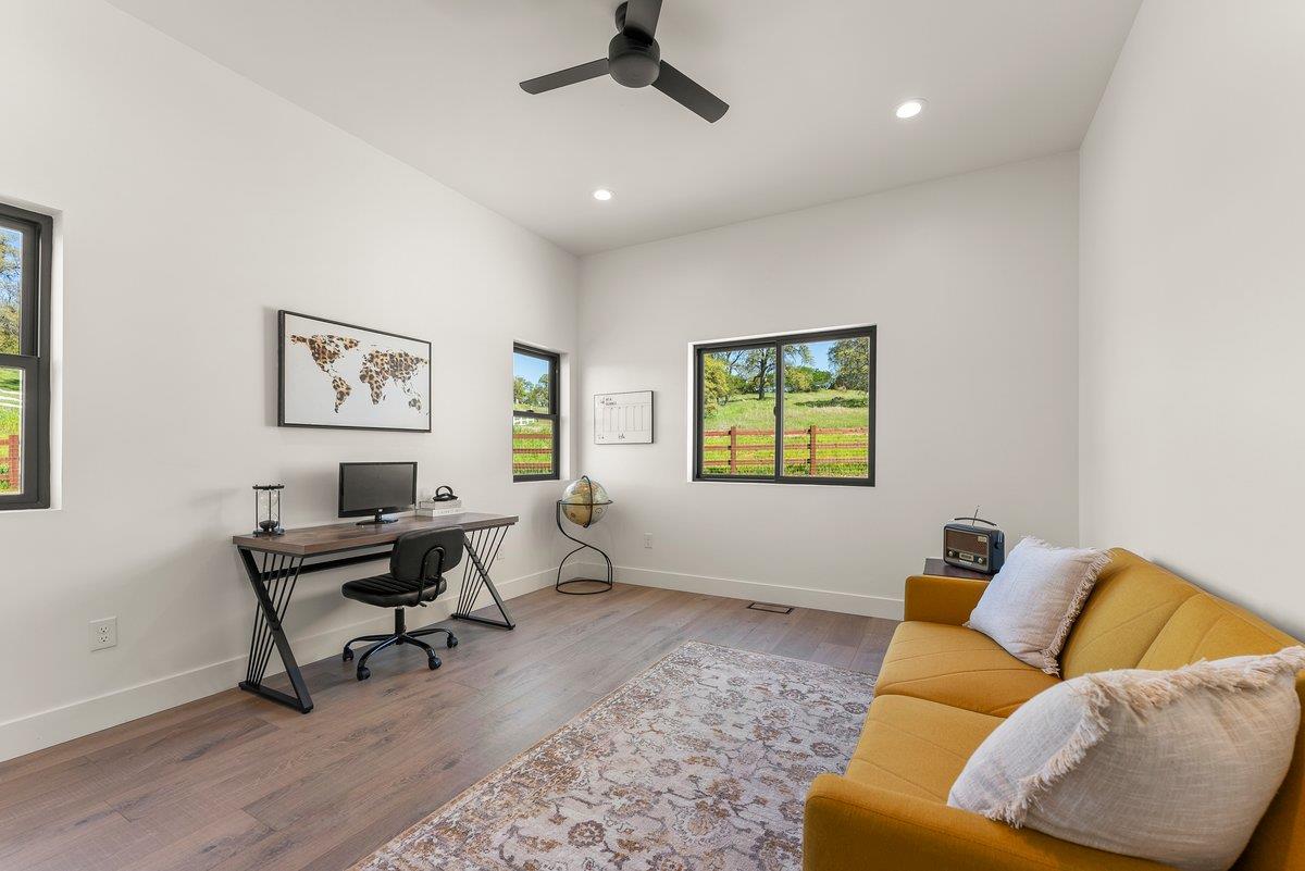Detail Gallery Image 10 of 24 For 2033 Quiver St, Copperopolis,  CA 95228 - 4 Beds | 3/1 Baths