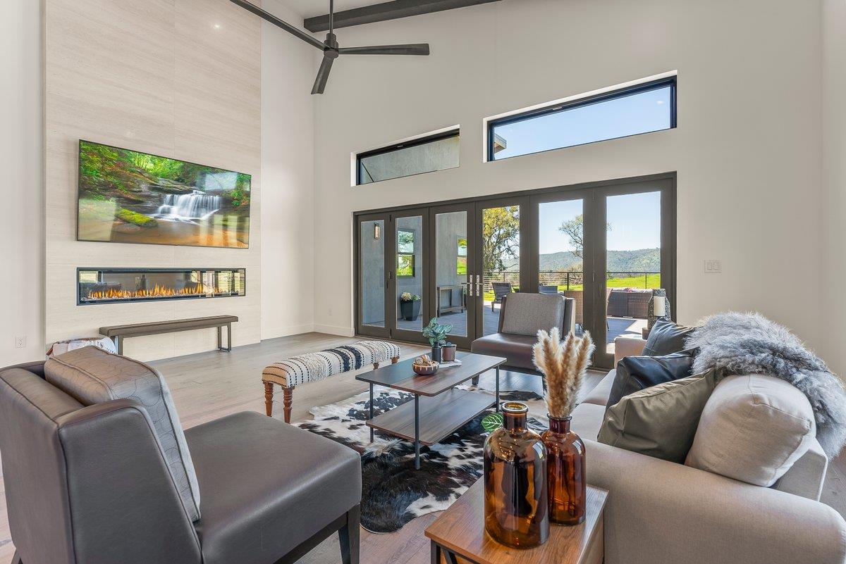 Detail Gallery Image 9 of 24 For 2033 Quiver St, Copperopolis,  CA 95228 - 4 Beds | 3/1 Baths