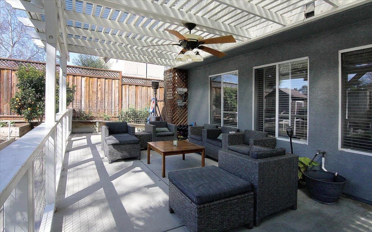 Detail Gallery Image 22 of 36 For 2155 Beachwood Ct, Hollister,  CA 95023 - 4 Beds | 2/1 Baths