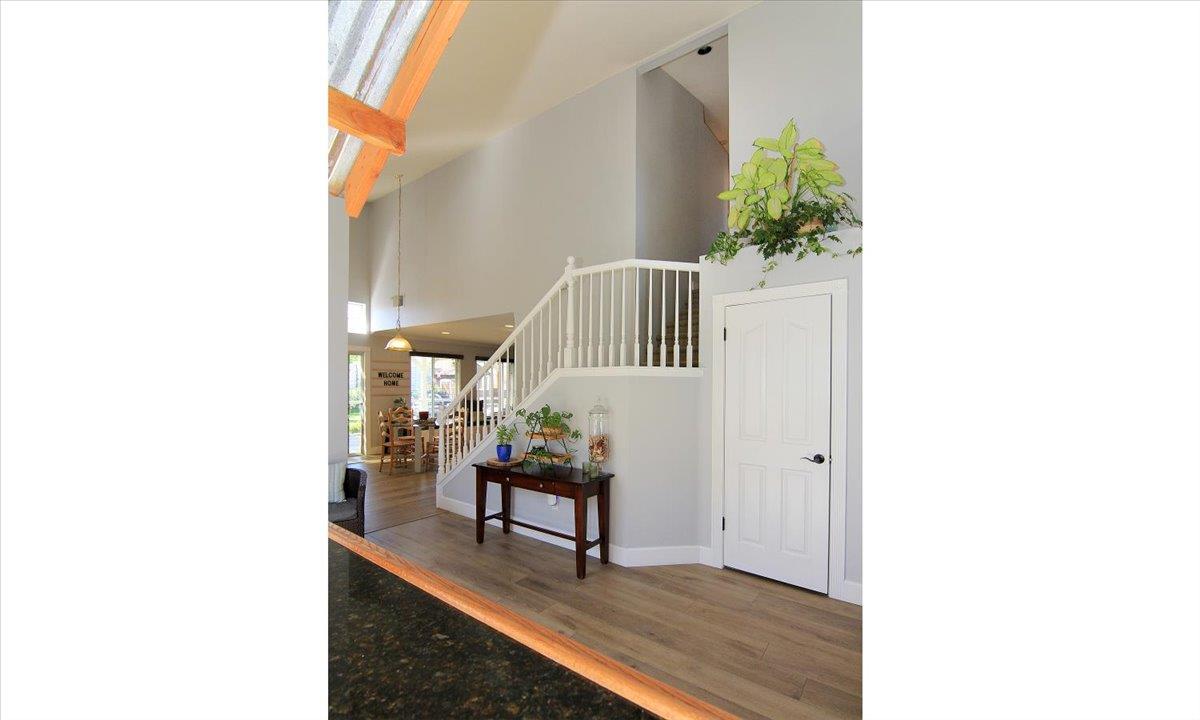 Detail Gallery Image 4 of 36 For 2155 Beachwood Ct, Hollister,  CA 95023 - 4 Beds | 2/1 Baths