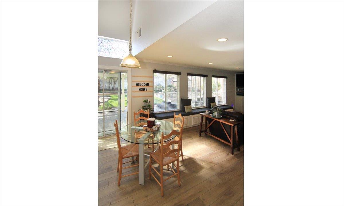 Detail Gallery Image 6 of 36 For 2155 Beachwood Ct, Hollister,  CA 95023 - 4 Beds | 2/1 Baths