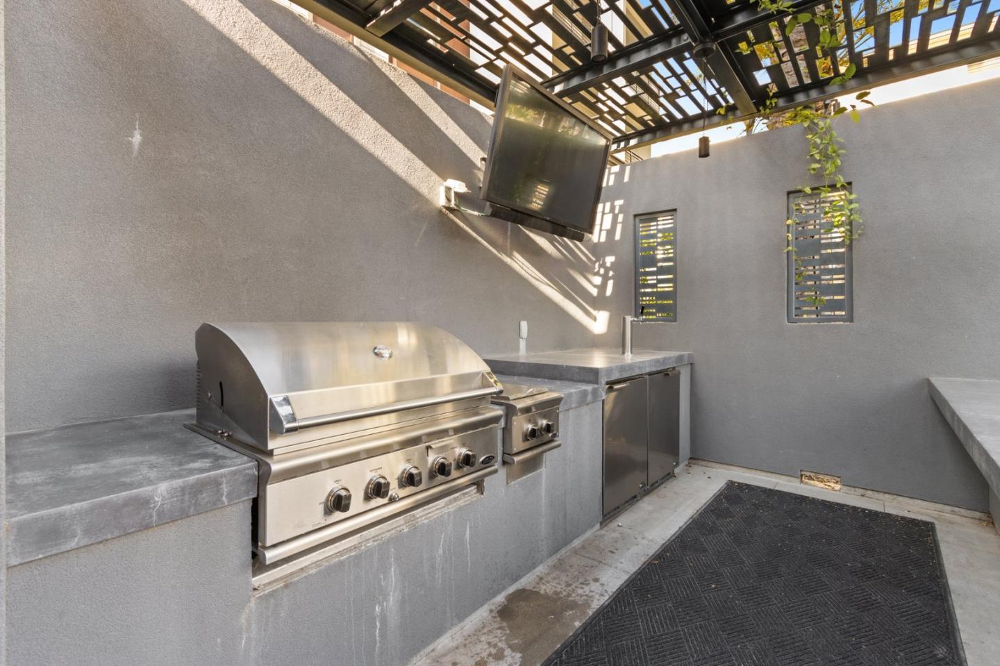 Detail Gallery Image 62 of 63 For 5680 Central Pkwy #302,  Dublin,  CA 94568 - 3 Beds | 2 Baths