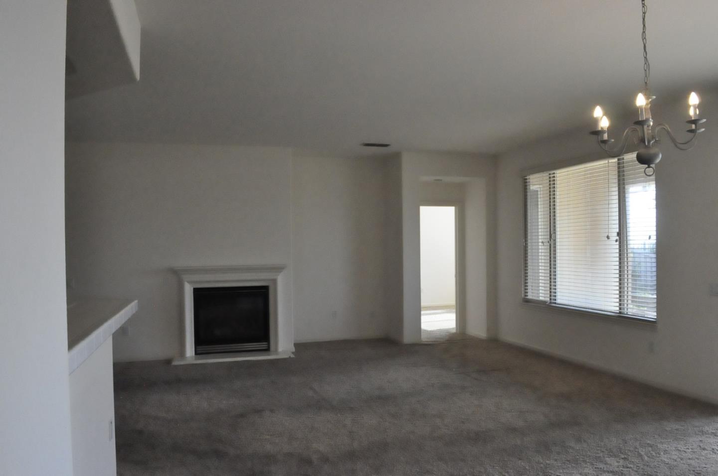 Detail Gallery Image 14 of 45 For 1826 Grand Pheasant Ln, Lincoln,  CA 95648 - 2 Beds | 2 Baths