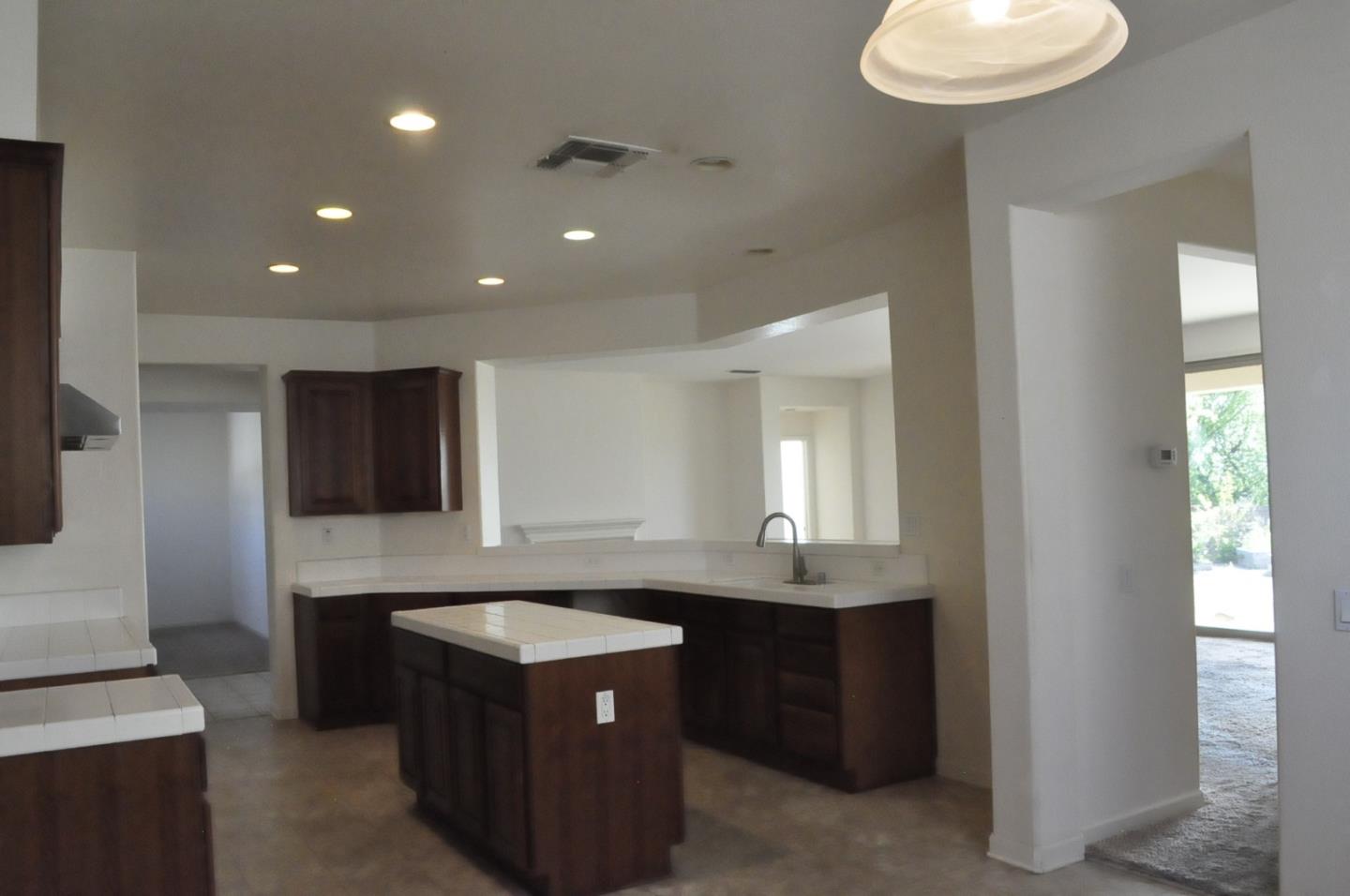 Detail Gallery Image 15 of 45 For 1826 Grand Pheasant Ln, Lincoln,  CA 95648 - 2 Beds | 2 Baths
