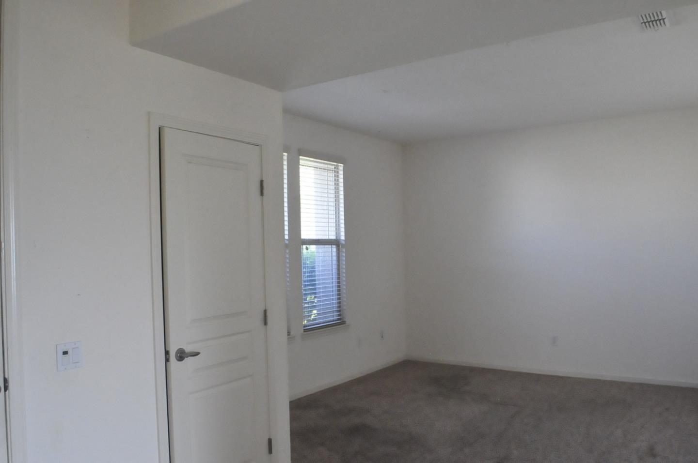Detail Gallery Image 9 of 45 For 1826 Grand Pheasant Ln, Lincoln,  CA 95648 - 2 Beds | 2 Baths