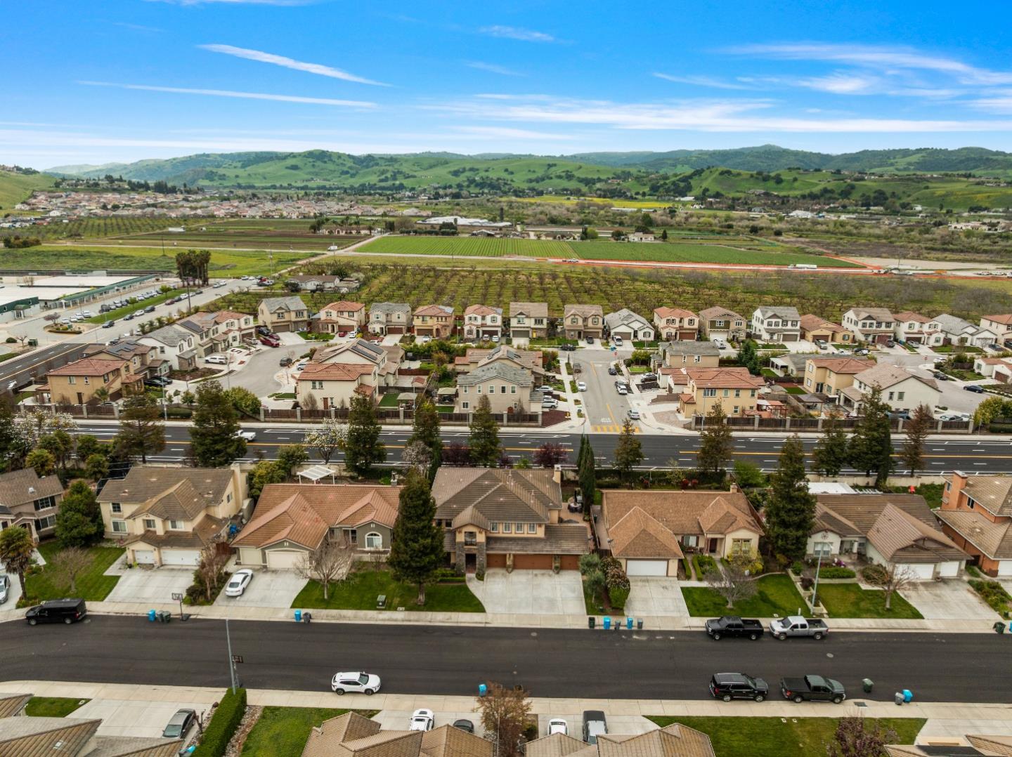 Detail Gallery Image 72 of 76 For 411 Regal Dr, Hollister,  CA 95023 - 5 Beds | 3/1 Baths