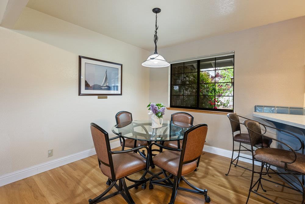 Detail Gallery Image 15 of 42 For 105 Louise Cir, Hollister,  CA 95023 - 3 Beds | 2/1 Baths