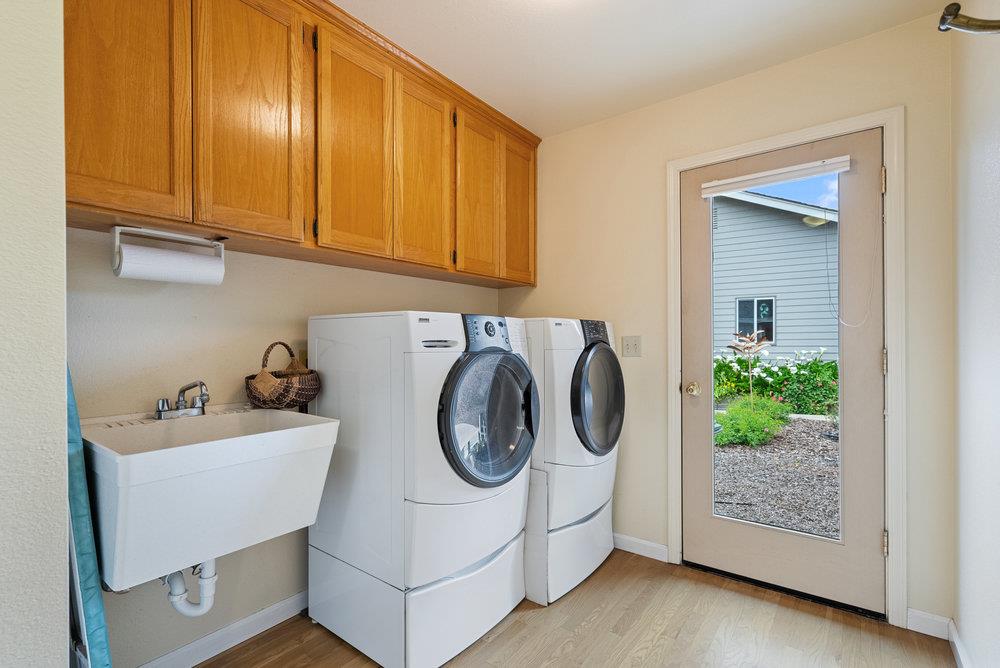 Detail Gallery Image 27 of 42 For 105 Louise Cir, Hollister,  CA 95023 - 3 Beds | 2/1 Baths