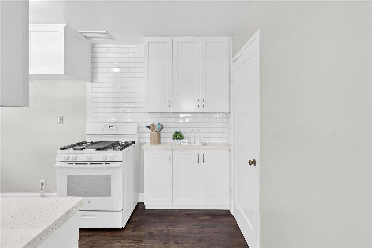 Detail Gallery Image 14 of 36 For 553 Line St, Hollister,  CA 95023 - 2 Beds | 1 Baths