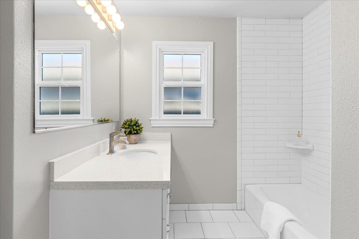 Detail Gallery Image 18 of 36 For 553 Line St, Hollister,  CA 95023 - 2 Beds | 1 Baths
