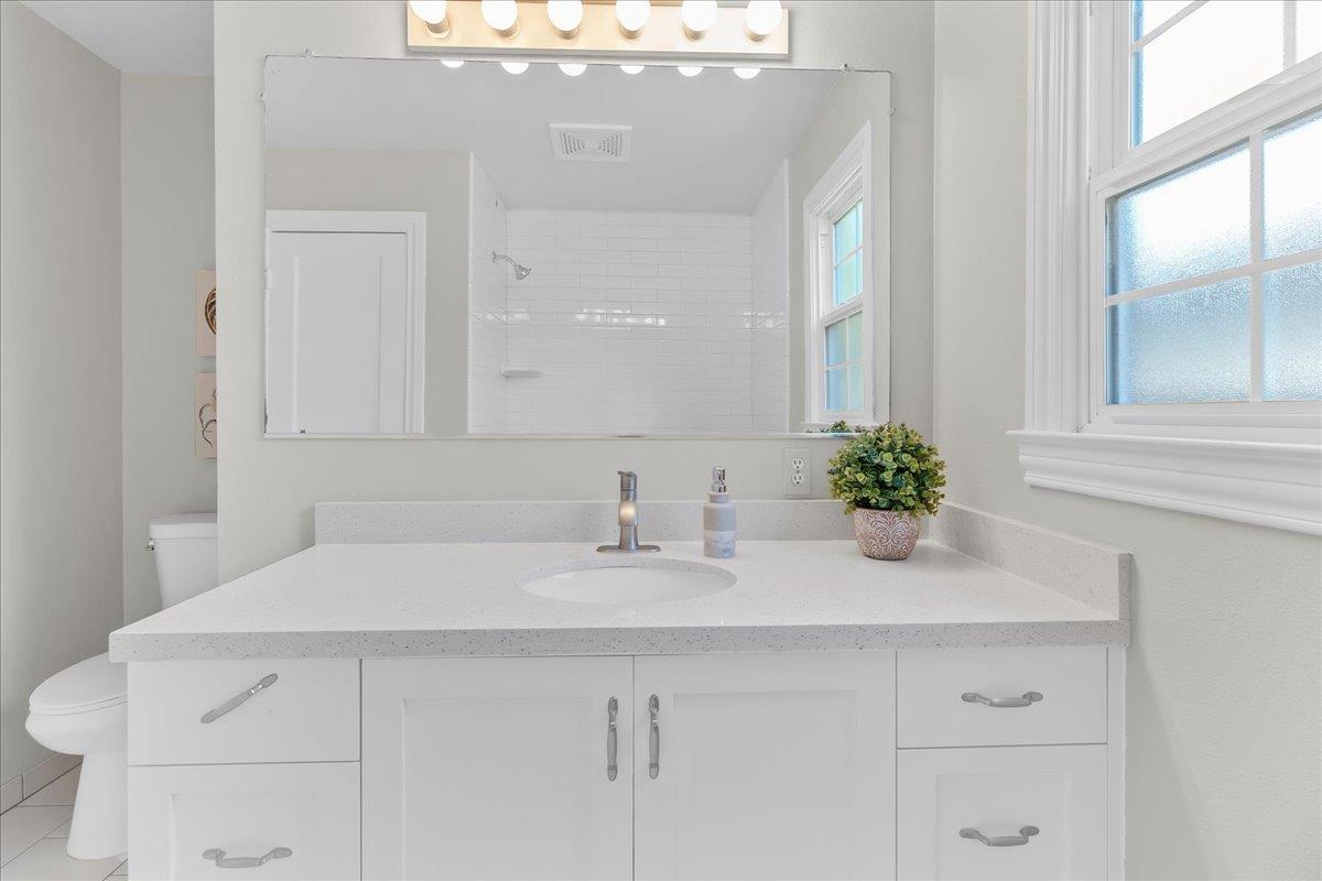 Detail Gallery Image 19 of 36 For 553 Line St, Hollister,  CA 95023 - 2 Beds | 1 Baths