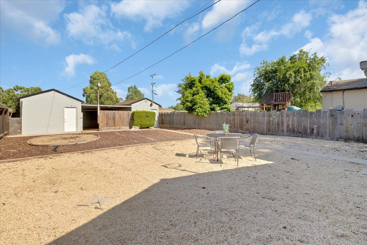 Detail Gallery Image 25 of 36 For 553 Line St, Hollister,  CA 95023 - 2 Beds | 1 Baths