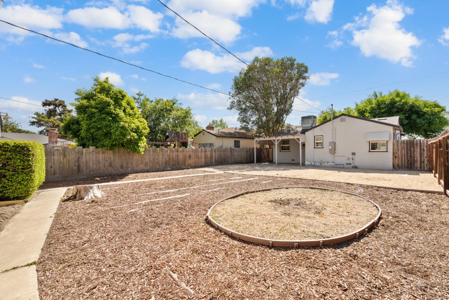 Detail Gallery Image 33 of 36 For 553 Line St, Hollister,  CA 95023 - 2 Beds | 1 Baths
