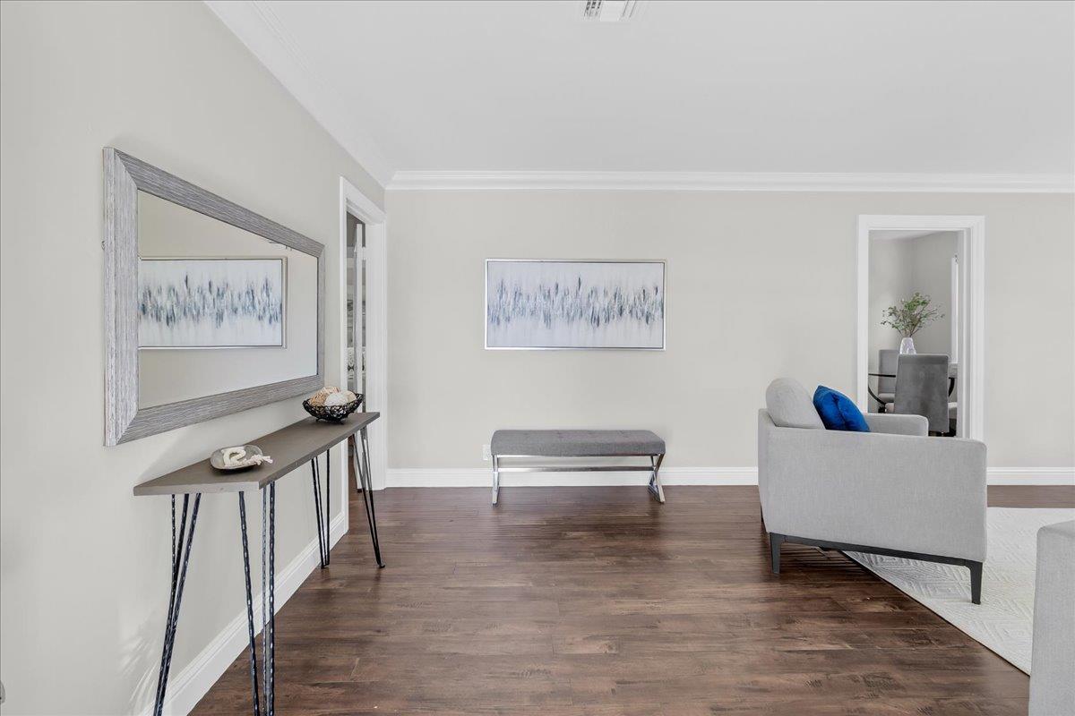 Detail Gallery Image 5 of 36 For 553 Line St, Hollister,  CA 95023 - 2 Beds | 1 Baths