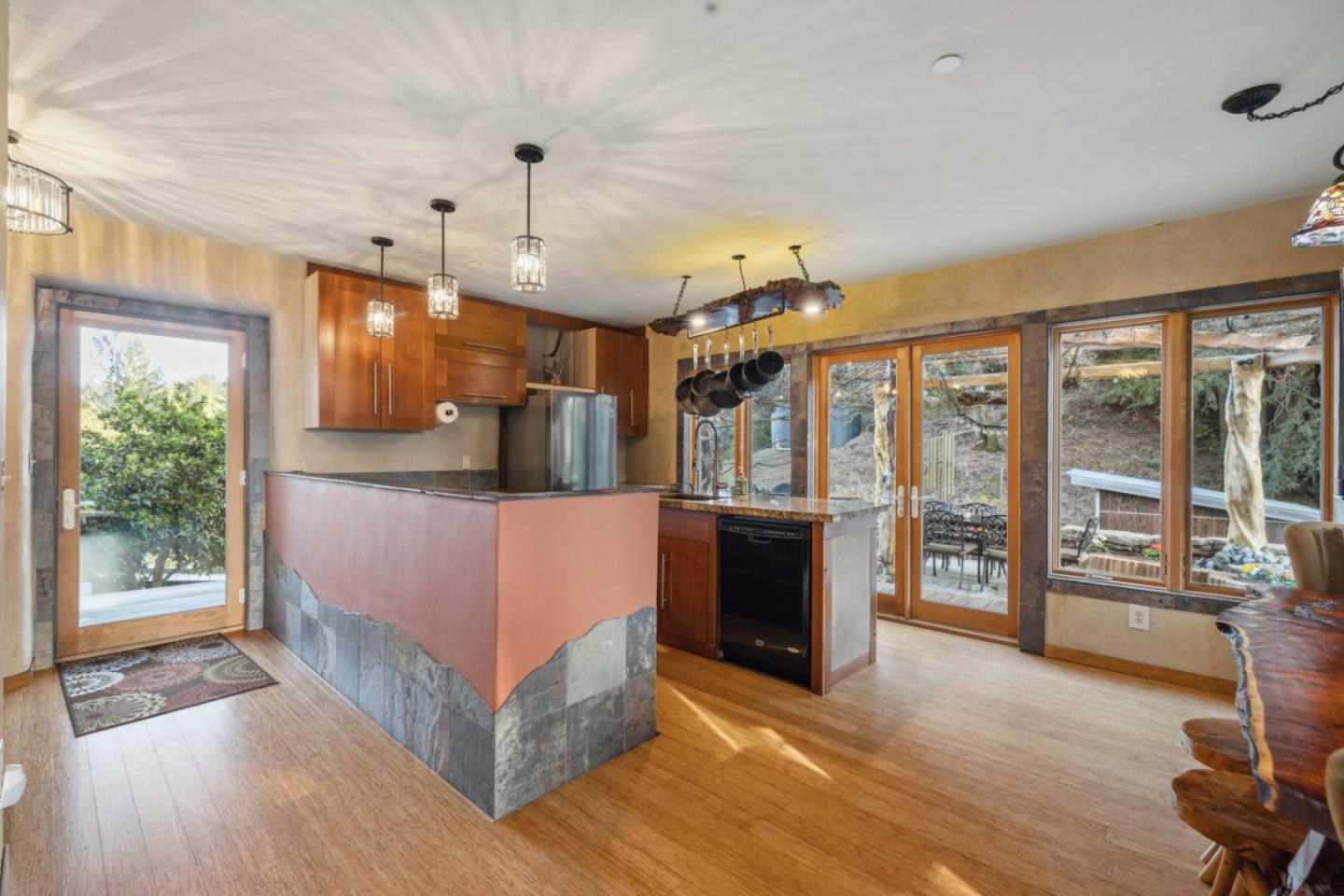 Detail Gallery Image 18 of 52 For 18010 Moonrise Rd, Boulder Creek,  CA 95006 - 1 Beds | 1/1 Baths
