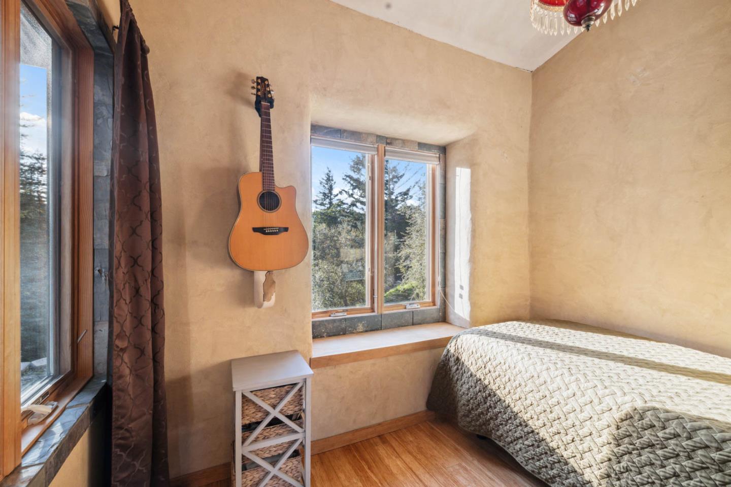 Detail Gallery Image 6 of 52 For 18010 Moonrise Rd, Boulder Creek,  CA 95006 - 1 Beds | 1/1 Baths