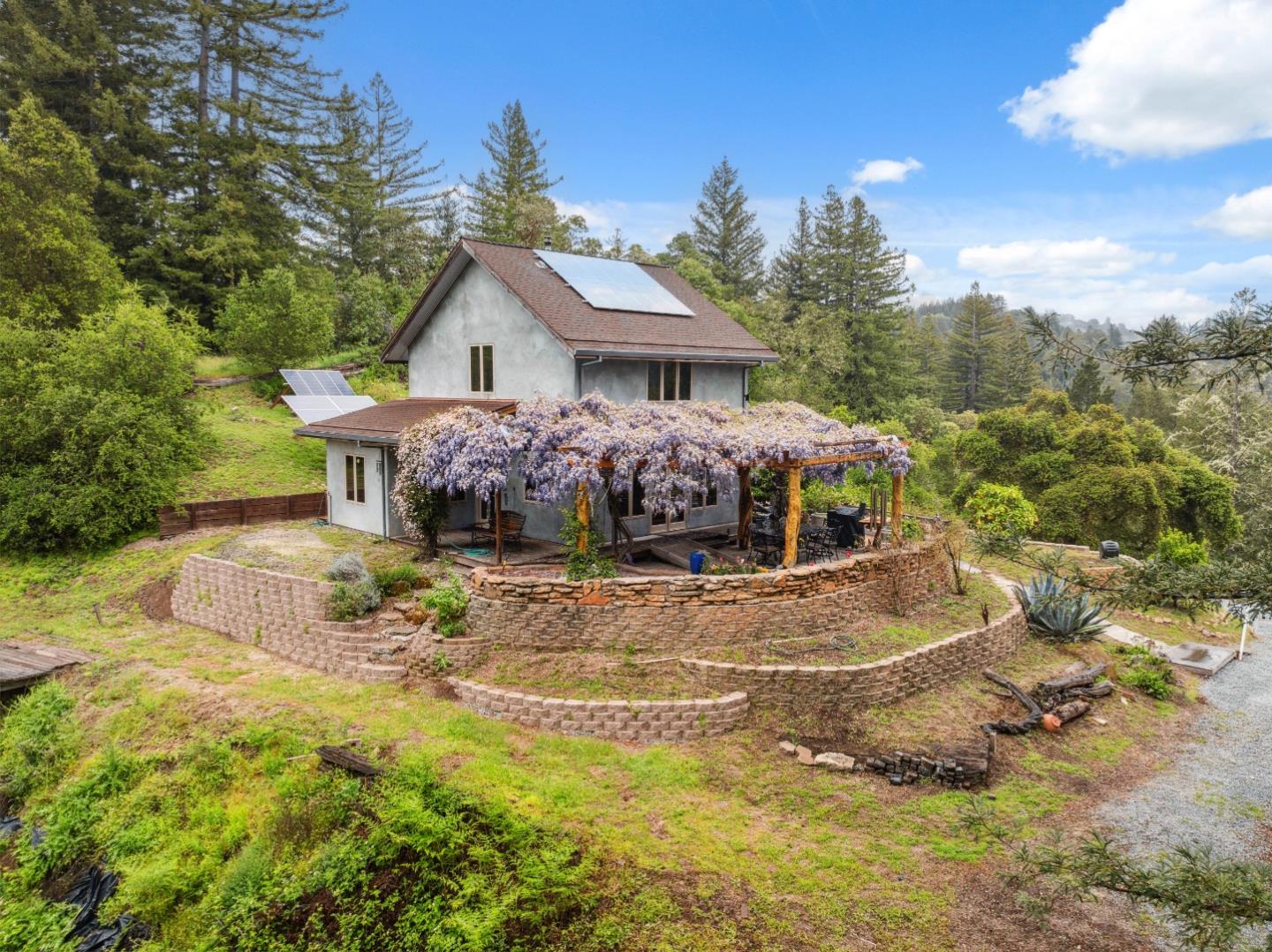 Detail Gallery Image 8 of 52 For 18010 Moonrise Rd, Boulder Creek,  CA 95006 - 1 Beds | 1/1 Baths