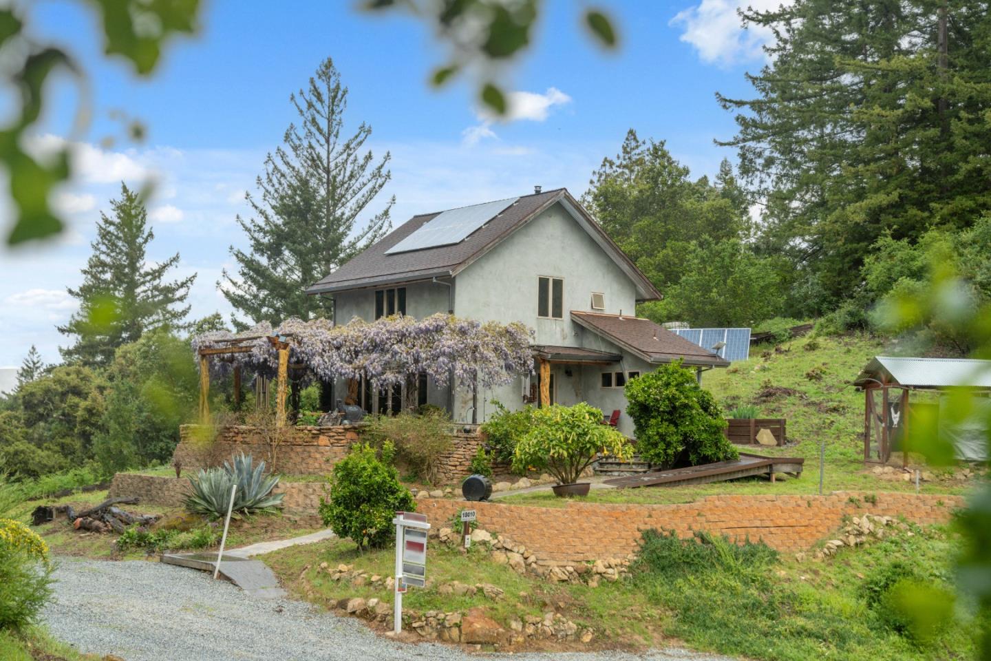 Detail Gallery Image 9 of 52 For 18010 Moonrise Rd, Boulder Creek,  CA 95006 - 1 Beds | 1/1 Baths