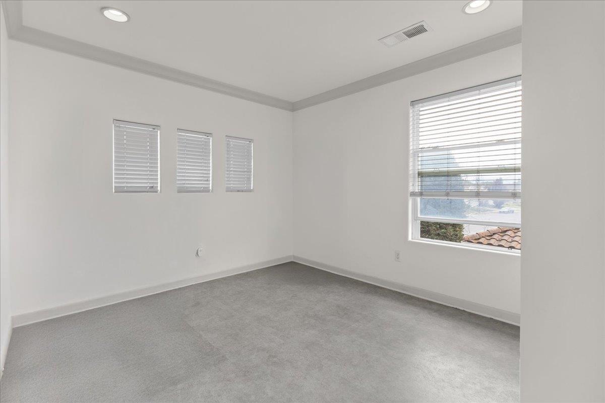 Detail Gallery Image 24 of 33 For 493 Churchill Way, Salinas,  CA 93906 - 4 Beds | 2/1 Baths