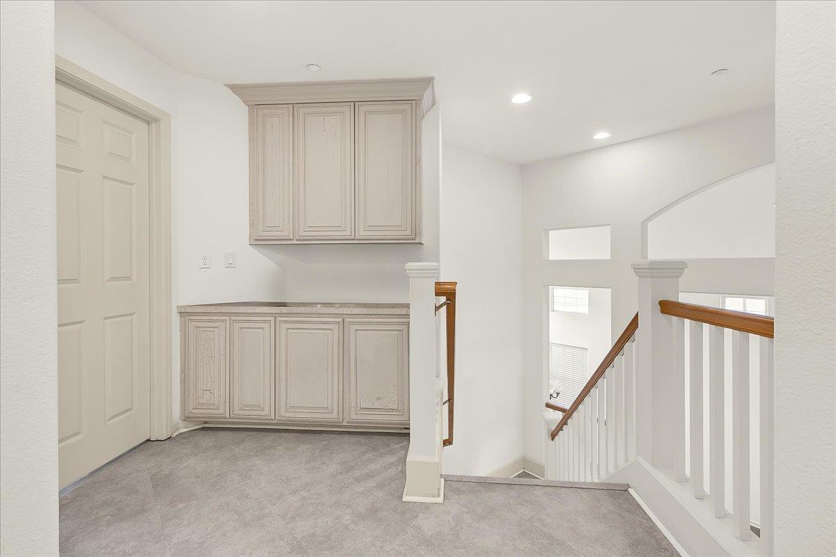 Detail Gallery Image 25 of 33 For 493 Churchill Way, Salinas,  CA 93906 - 4 Beds | 2/1 Baths