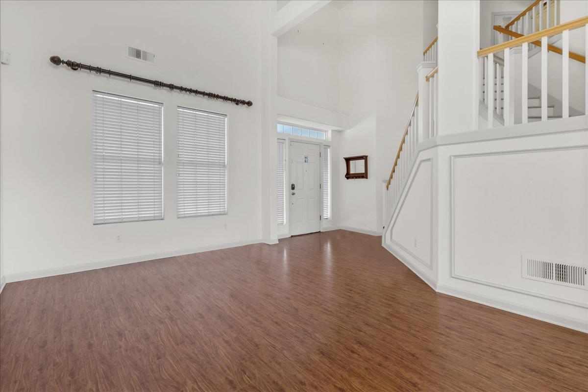 Detail Gallery Image 6 of 33 For 493 Churchill Way, Salinas,  CA 93906 - 4 Beds | 2/1 Baths