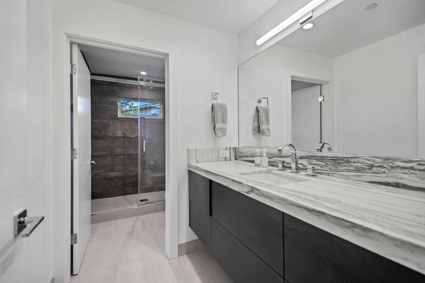 Detail Gallery Image 22 of 54 For 14594 Eastview Dr, Los Gatos,  CA 95032 - 5 Beds | 4/1 Baths