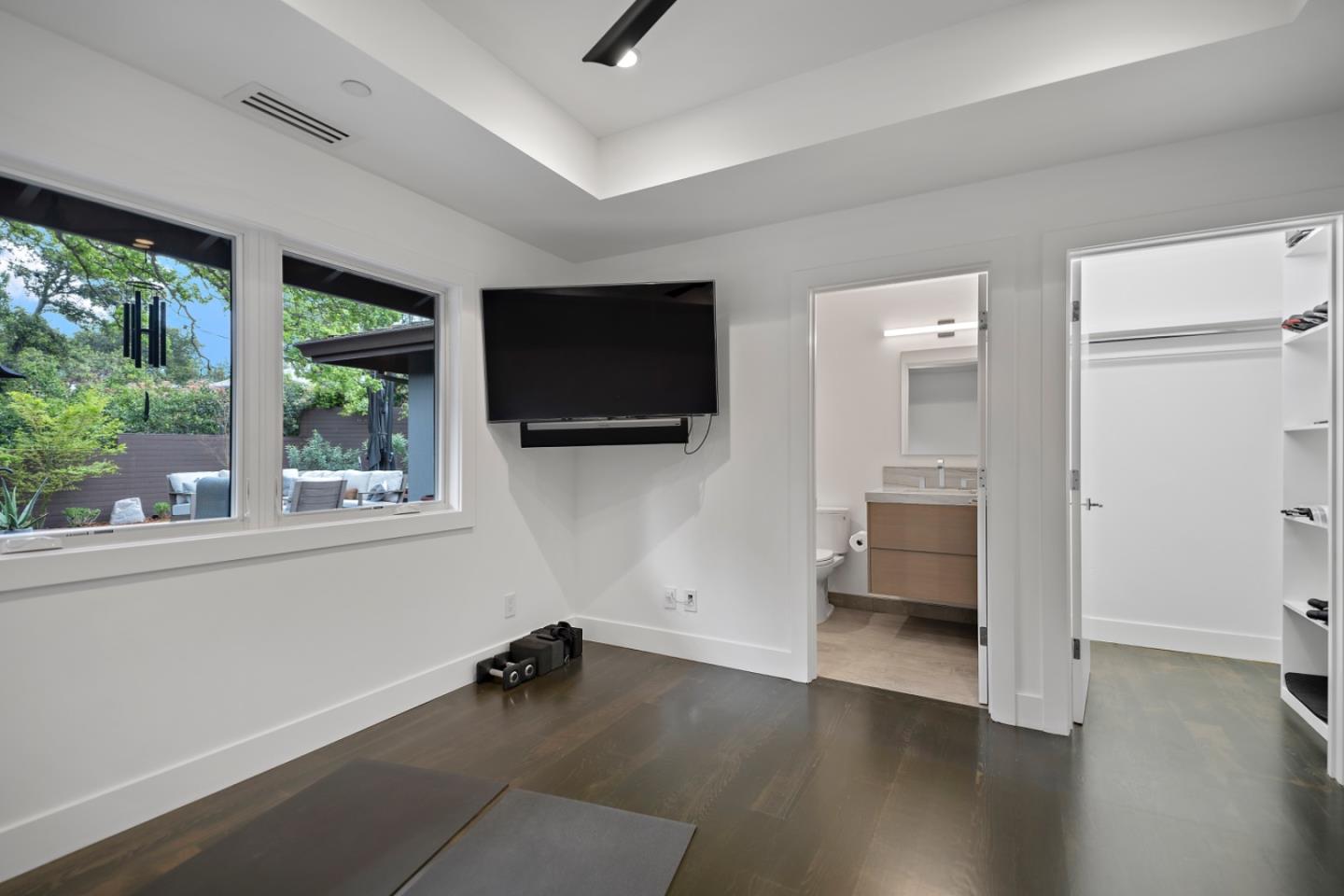 Detail Gallery Image 27 of 54 For 14594 Eastview Dr, Los Gatos,  CA 95032 - 5 Beds | 4/1 Baths