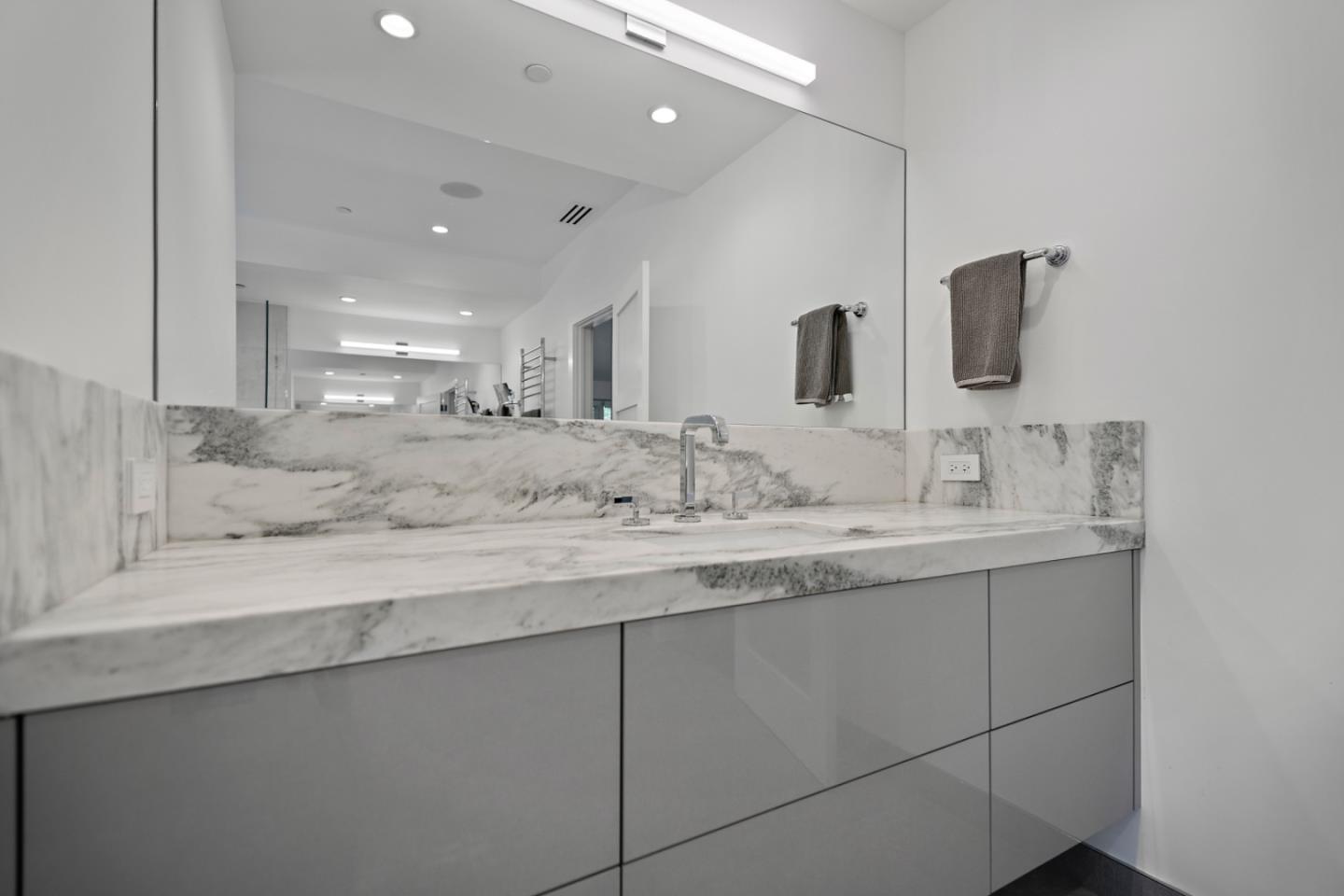 Detail Gallery Image 45 of 54 For 14594 Eastview Dr, Los Gatos,  CA 95032 - 5 Beds | 4/1 Baths