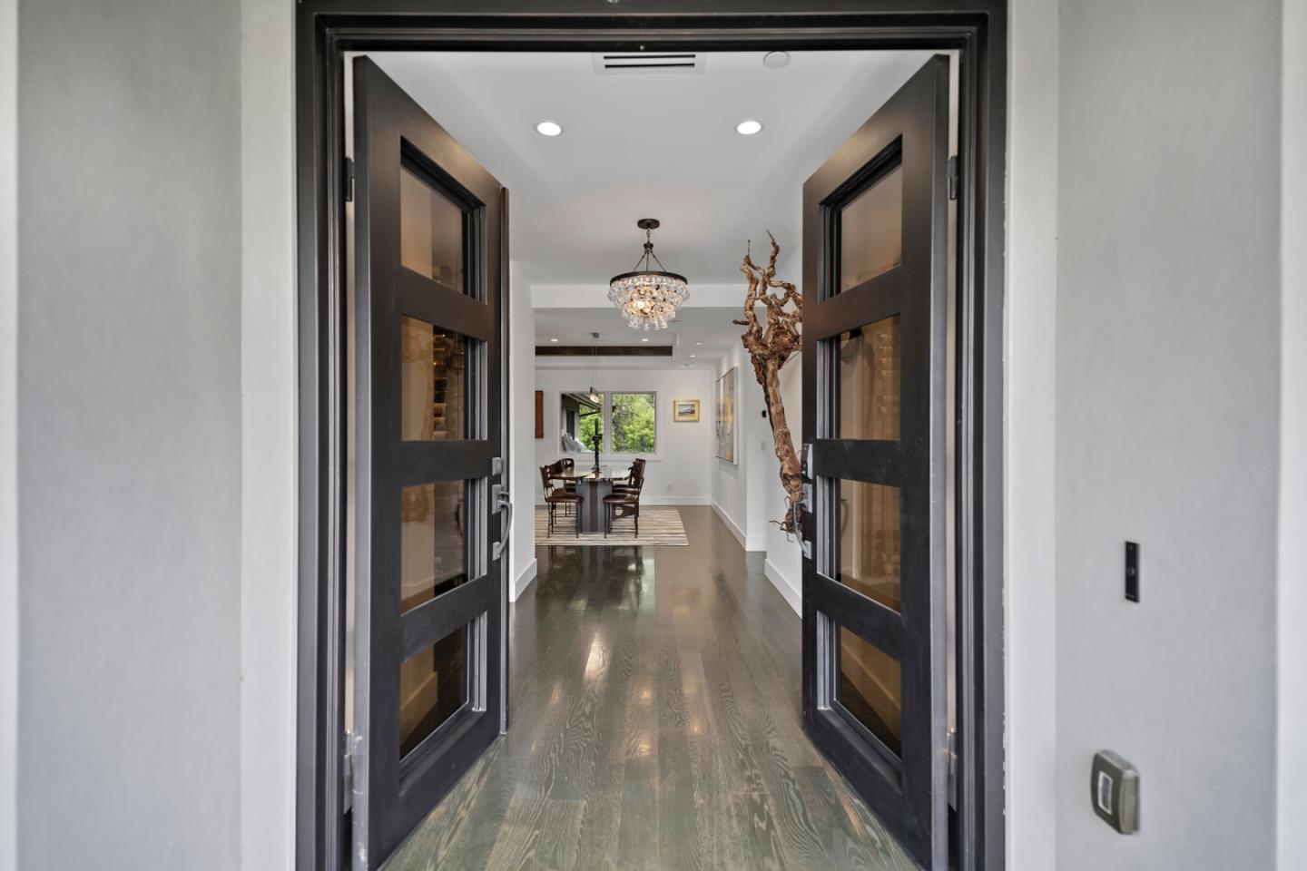 Detail Gallery Image 5 of 54 For 14594 Eastview Dr, Los Gatos,  CA 95032 - 5 Beds | 4/1 Baths