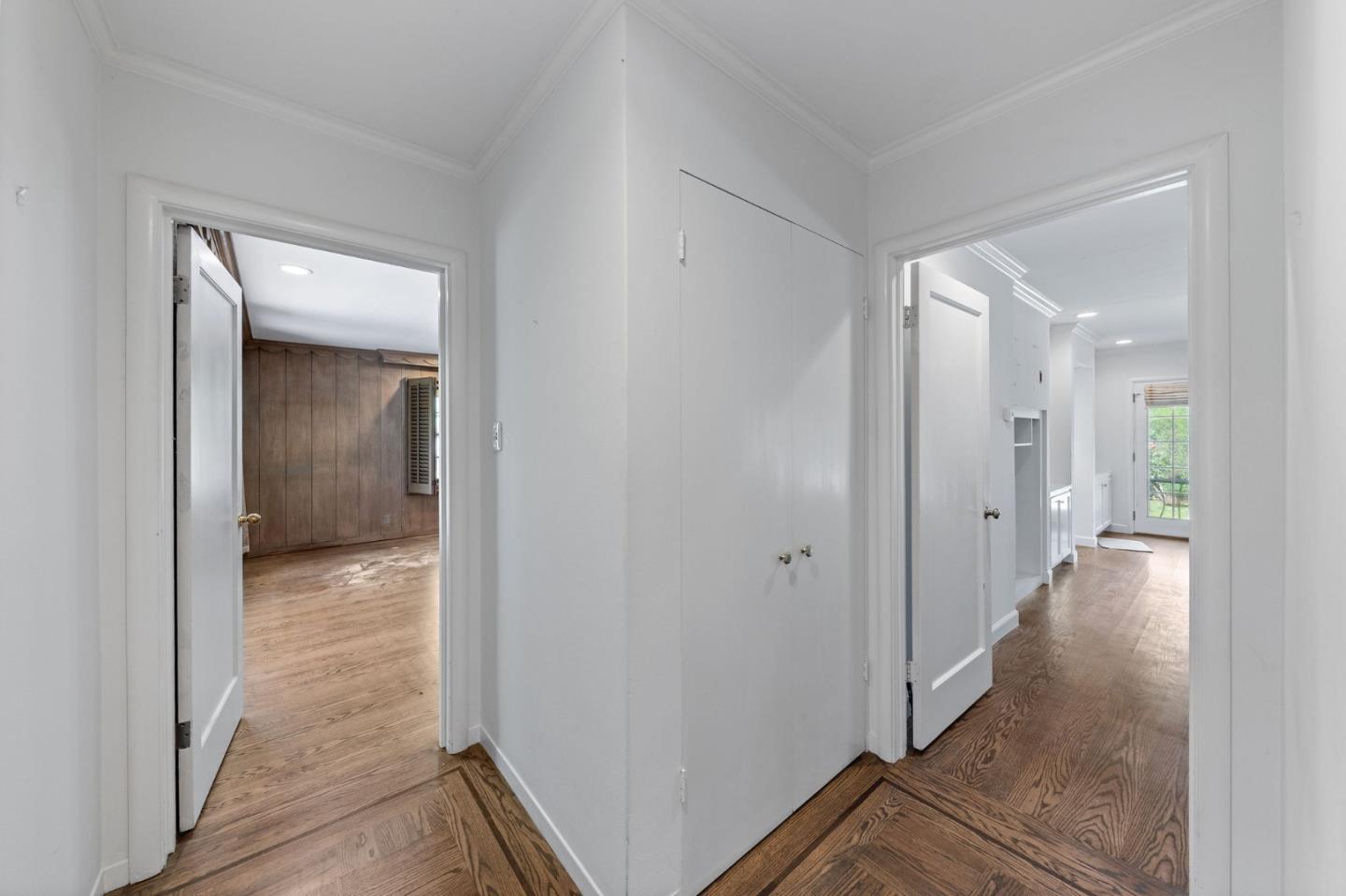 Detail Gallery Image 62 of 83 For 680 Fairway Cir, Hillsborough,  CA 94010 - 3 Beds | 3/1 Baths