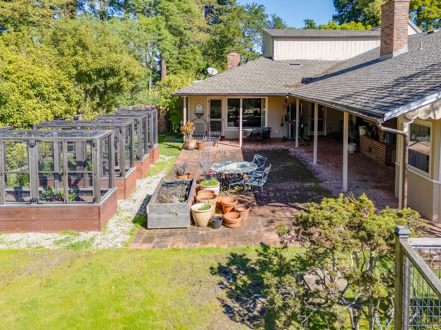 Detail Gallery Image 74 of 83 For 680 Fairway Cir, Hillsborough,  CA 94010 - 3 Beds | 3/1 Baths