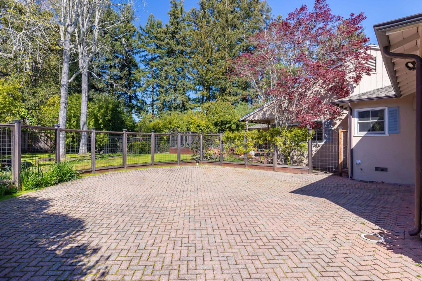 Detail Gallery Image 76 of 83 For 680 Fairway Cir, Hillsborough,  CA 94010 - 3 Beds | 3/1 Baths