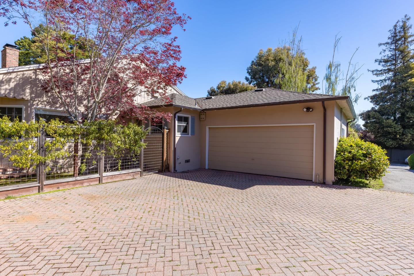 Detail Gallery Image 77 of 83 For 680 Fairway Cir, Hillsborough,  CA 94010 - 3 Beds | 3/1 Baths