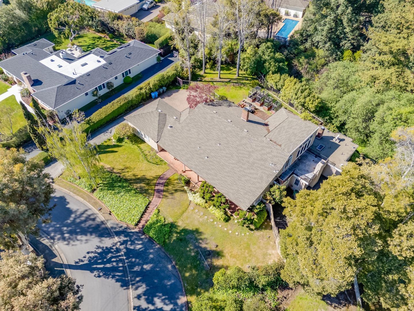 Detail Gallery Image 81 of 83 For 680 Fairway Cir, Hillsborough,  CA 94010 - 3 Beds | 3/1 Baths