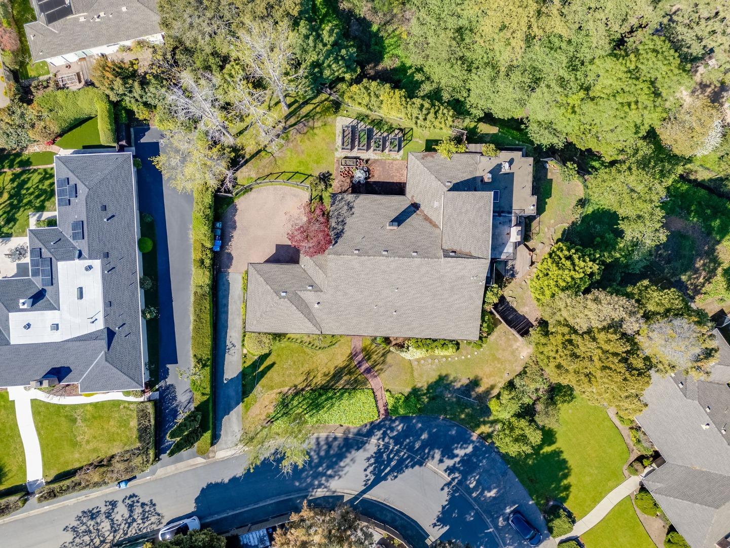 Detail Gallery Image 82 of 83 For 680 Fairway Cir, Hillsborough,  CA 94010 - 3 Beds | 3/1 Baths