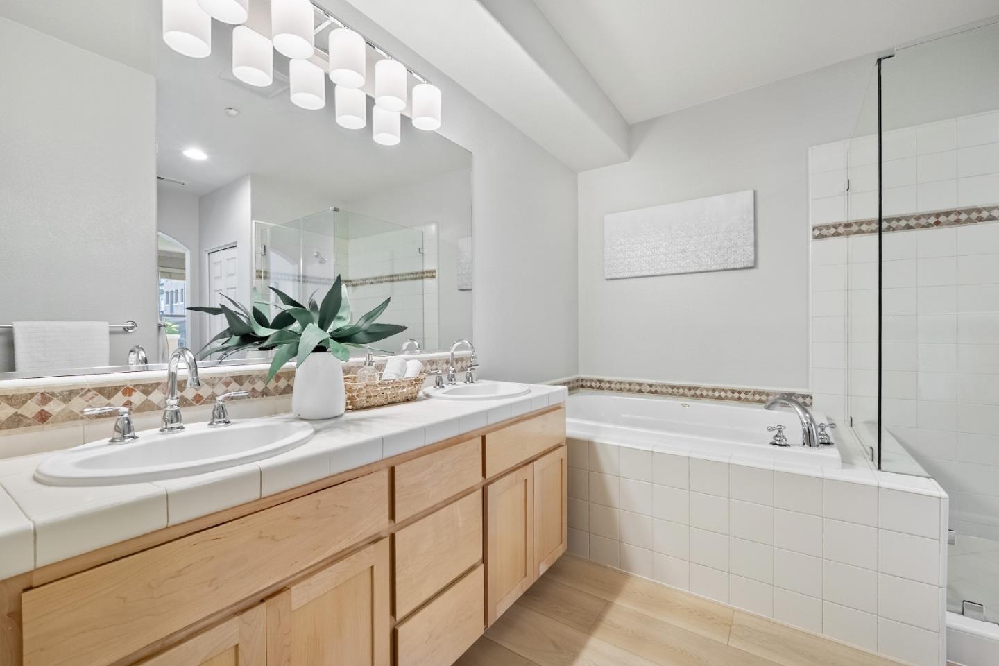 Detail Gallery Image 19 of 45 For 1815 Camino Leonor, San Jose,  CA 95131 - 2 Beds | 2 Baths