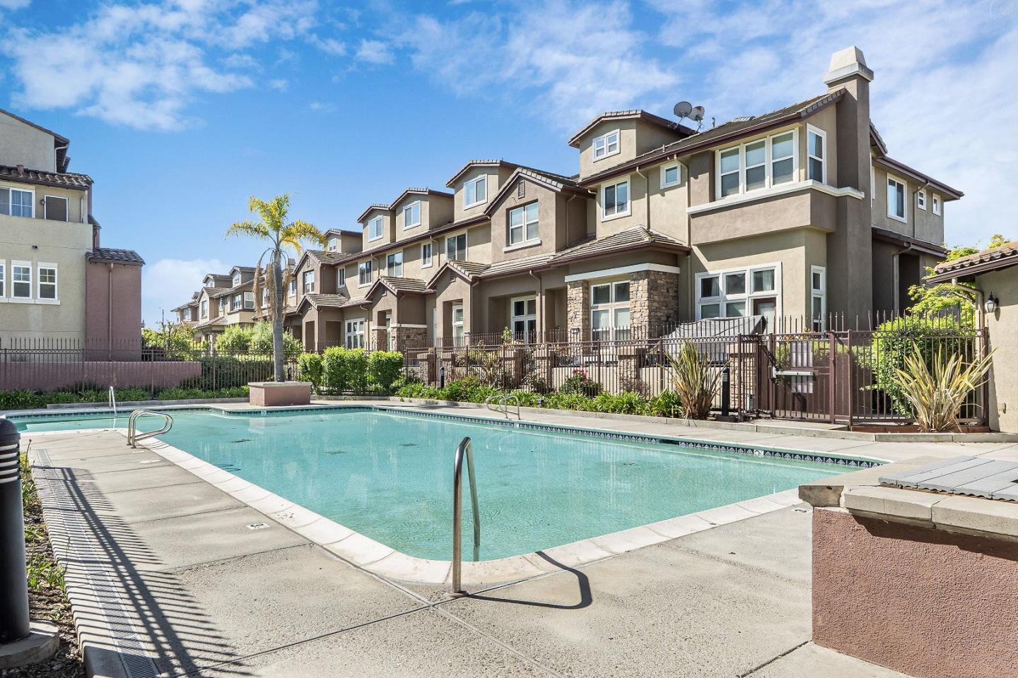 Detail Gallery Image 32 of 45 For 1815 Camino Leonor, San Jose,  CA 95131 - 2 Beds | 2 Baths
