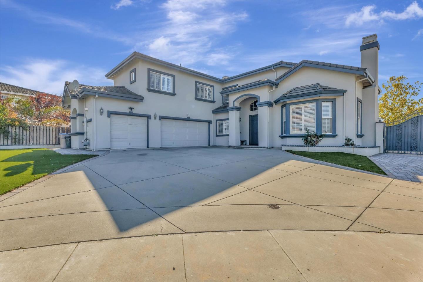 Detail Gallery Image 2 of 55 For 5213 Silvercrest Ridge Ct, San Jose,  CA 95135 - 5 Beds | 3 Baths
