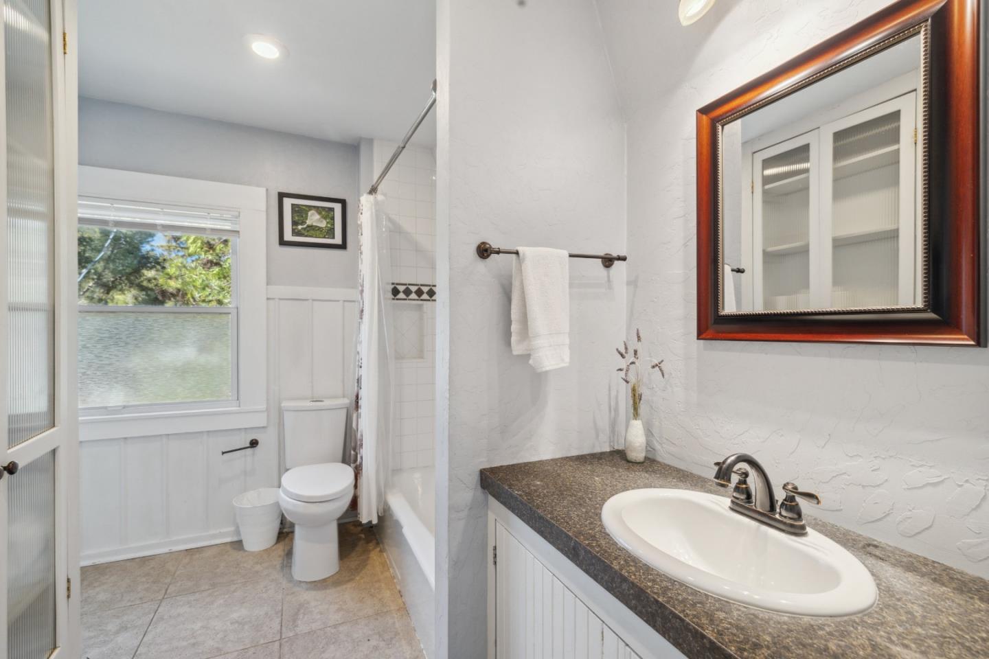Detail Gallery Image 19 of 54 For 130 Pine St, Ben Lomond,  CA 95005 - 4 Beds | 3 Baths