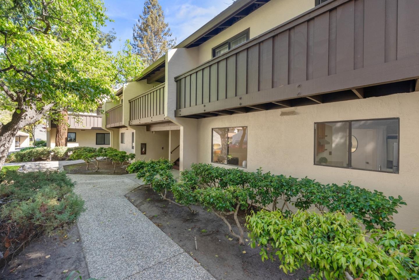 Detail Gallery Image 2 of 31 For 999 W Evelyn Ter #93,  Sunnyvale,  CA 94086 - 1 Beds | 1 Baths