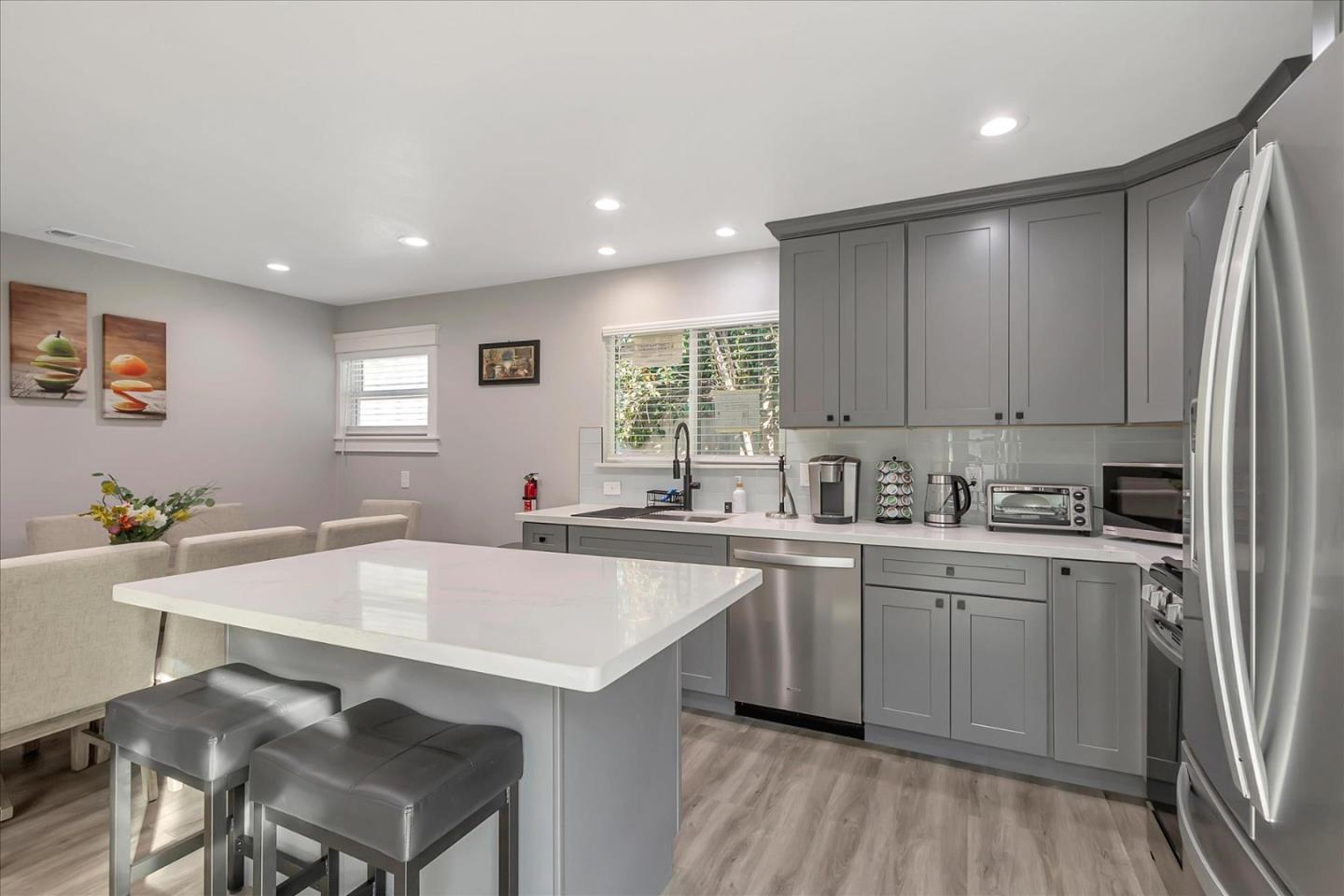 Detail Gallery Image 7 of 26 For 3380 Cecil Ave, Santa Clara,  CA 95050 - 4 Beds | 3 Baths